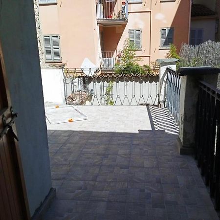 Piccolo Monolocale Con Angolo Cottura Parma Bagian luar foto